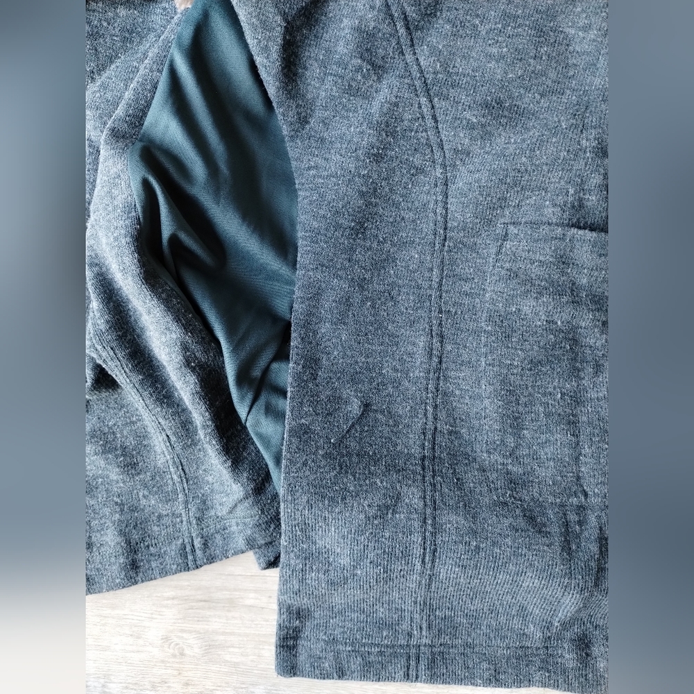 OneTheLand Vest | Size S - Picture 3 of 4